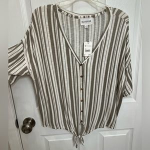 Brand new with tags size medium olive and oak tie shirt